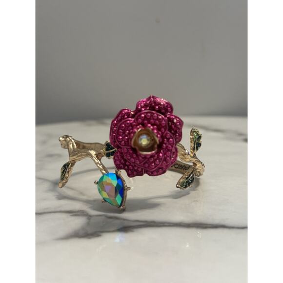 Betsey Johnson Pink Rose Crystal Branch Hinged Gold Tone Bangle Bracelet - Picture 1 of 14